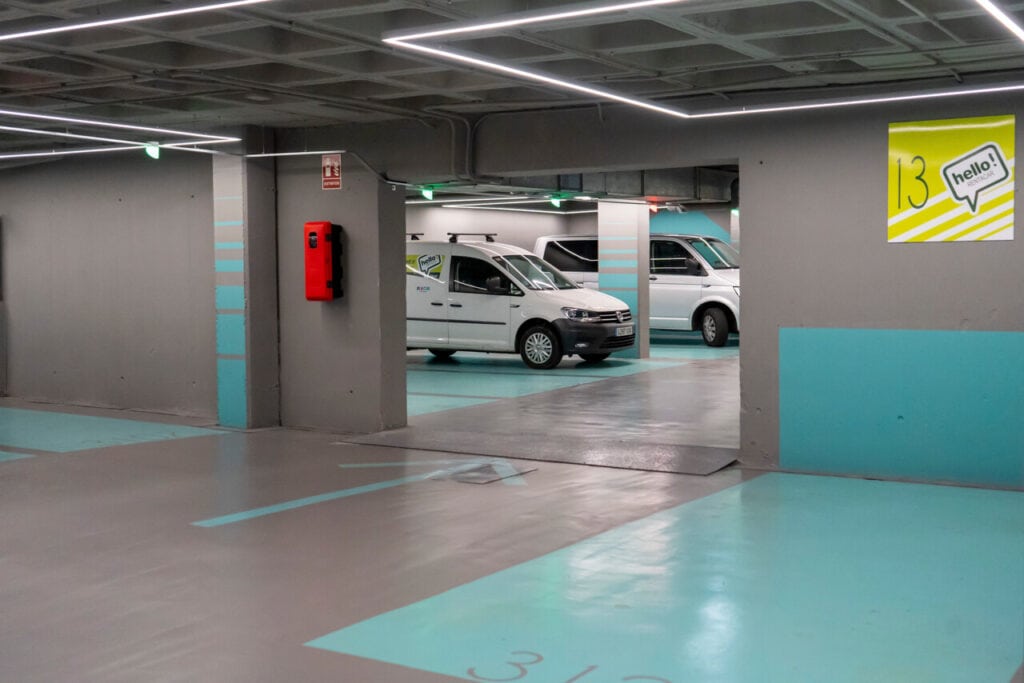 Oficina de Hello Rentacar en Oviedo Estación Tren (7/10)